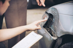 Why Should You Always Collect the Other Driver’s Information in a Fender Bender